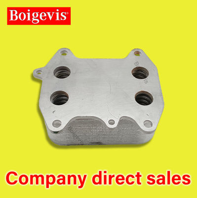 03N117021 Nombre de type Refroidisseur à huile en aluminium pour réparation ou remplacement de moteur automobile